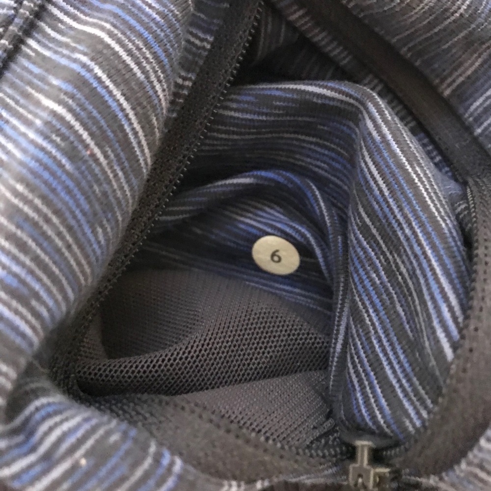 Lululemon In Stride jacket - Picture 10 of 16
